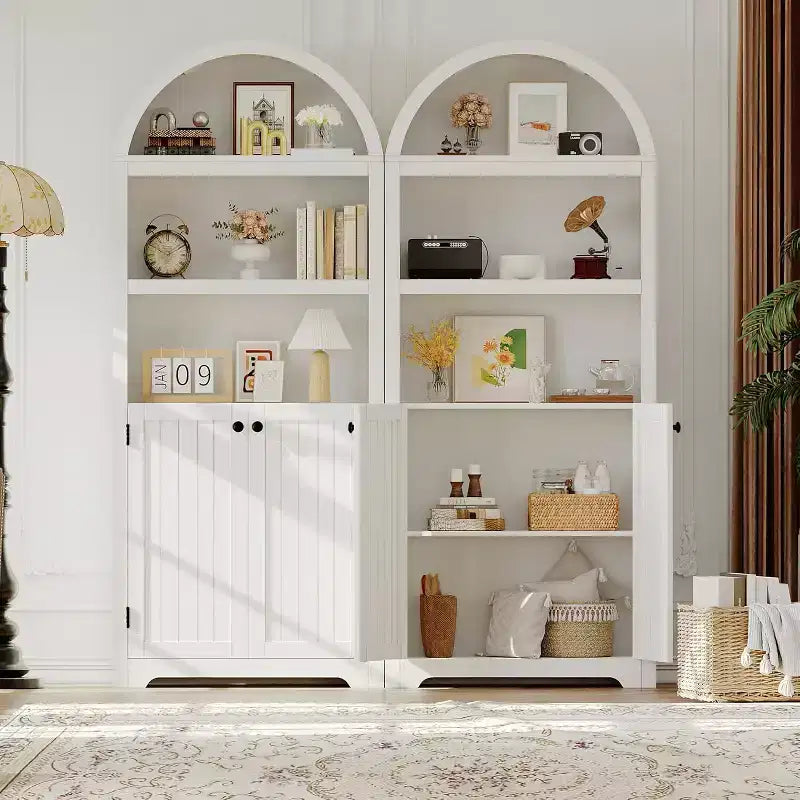 Mobiletto ad arco con ante, bianco/color legno, maniglie nere/oro, 5 ripiani, 2 ante