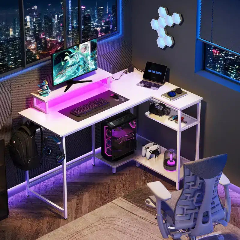 Scrivania angolare a L nera con luci LED, prese di corrente e supporto monitor, 47", 1 persona