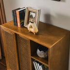 Mobile credenza buffet in noce e rattan con ante, stile Mid-Century, per 1